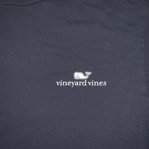 Vineyard Vines Navy t-shirt